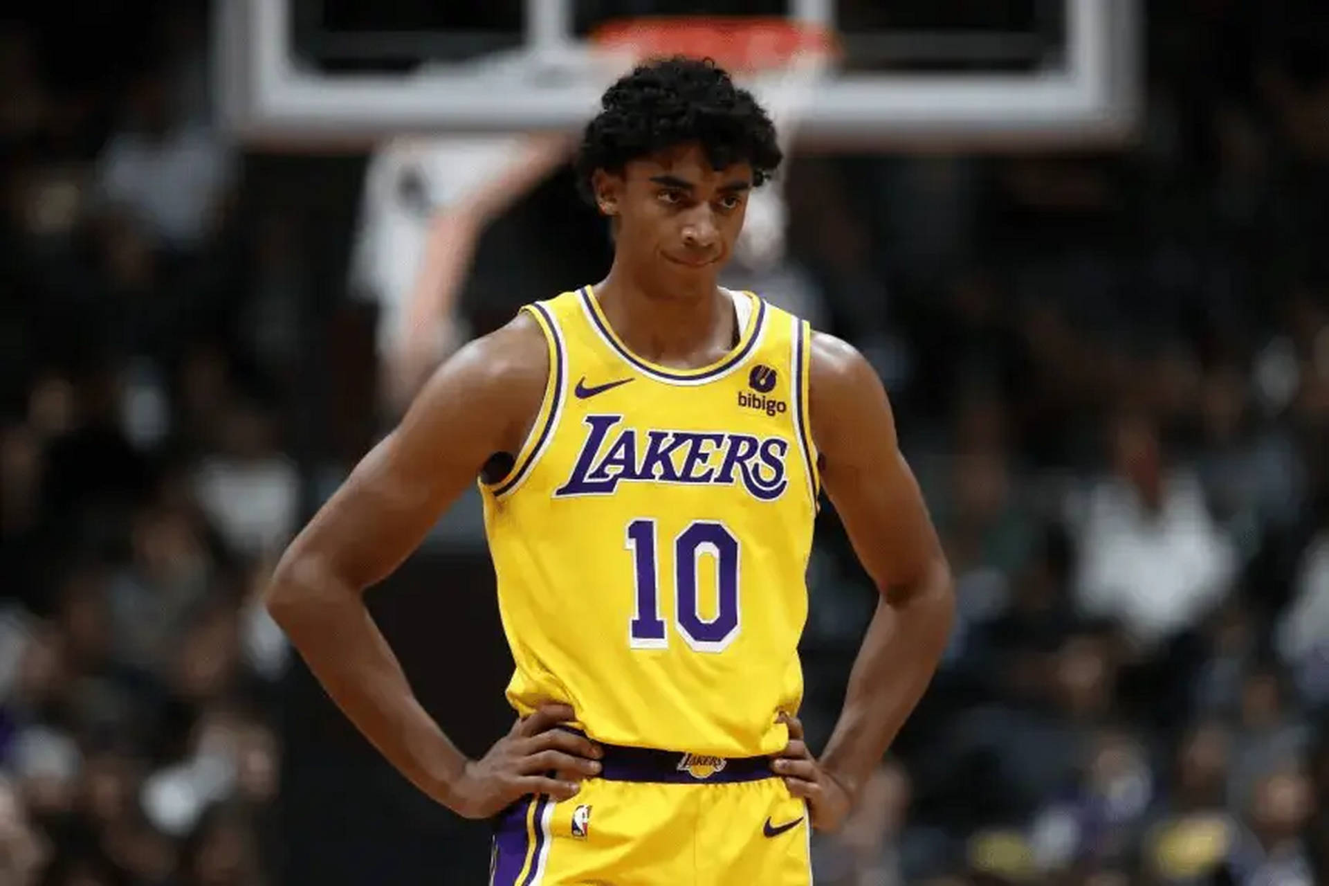 赛前洛杉矶湖人调整名单：NBA季后赛节点到来，更衣室稳定，纪律约束更严格的简单介绍