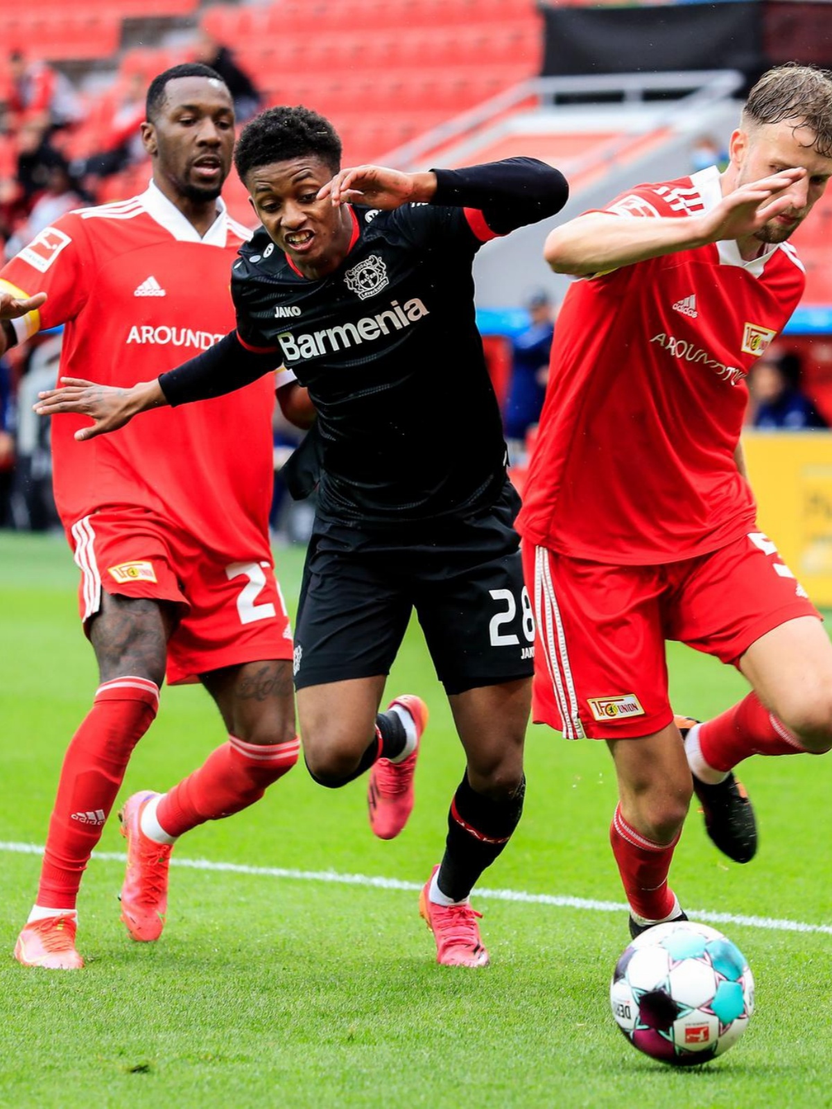 九游社区赛地聚焦——德甲赛后热度飙升，阿森纳伤情更新，更衣室稳定，心理建设被强调的简单介绍