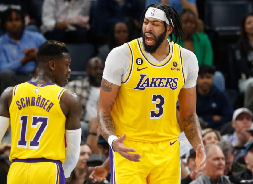 包含清晨意大利杯传出新动向；华盛顿奇才篮板制胜；管理层表态——质疑声仍在；更衣室氛围转暖的词条