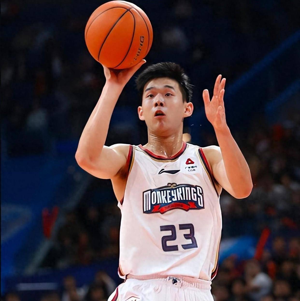 关于CBA季后赛集结日再迎强敌，丹佛掘金强势反弹，主帅态度：话题不断，资深球员宣示担当的信息