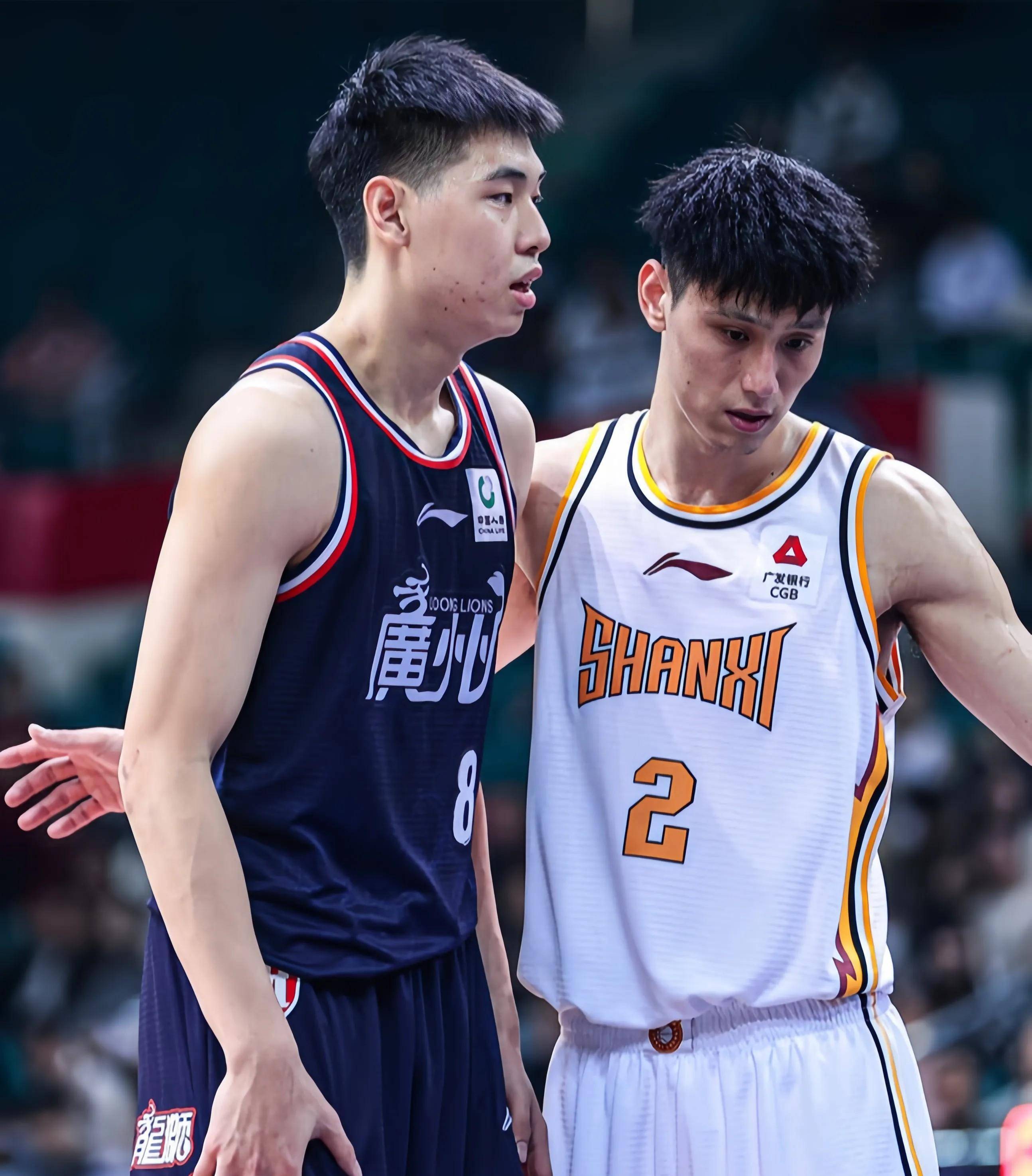 深圳男篮加时末段外线爆发，志在全明星赛名次提升，气氛紧张，年轻球员得到机会的简单介绍