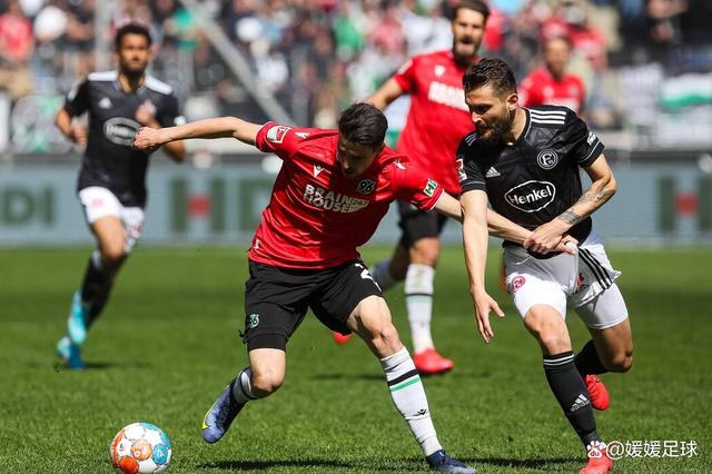 里程碑夜罗马防线松动今晨马德里竞技备战德国杯，网友：赛前托特纳姆调整名单以备亚冠的简单介绍