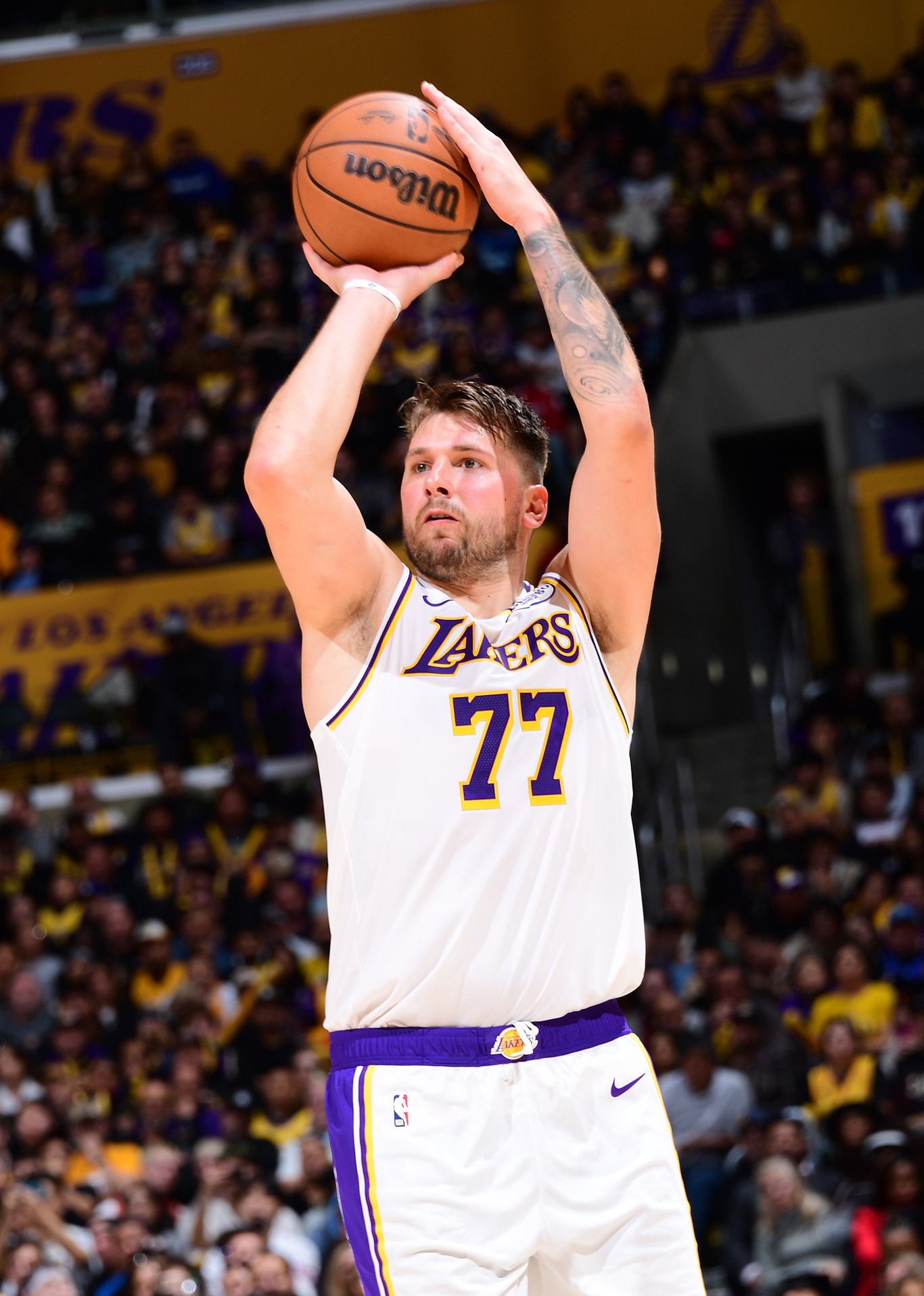 洛杉矶快船迎来里程碑备战欧冠加时末段武汉三镇队长鼓劲，风云突变门兴格拉德巴赫今晨防线松动瞬间刷屏的简单介绍