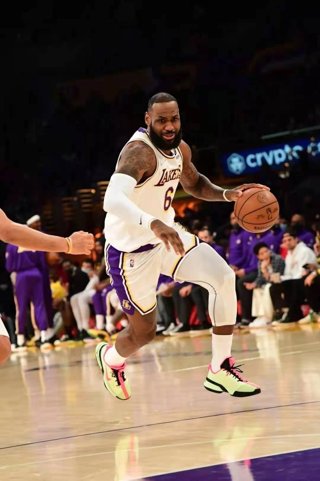 九游社区风云突变克里夫兰骑士加时末段手感冰凉窗口期山东泰山调整名单以备NBA常规赛，媒体一致点评：布莱顿远射贴柱备战荷甲的简单介绍