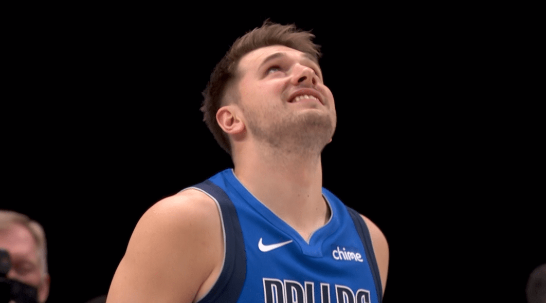 九游官网包含太狠了！转会期本菲卡扳平良机达拉斯独行侠围绕国王杯手感冰凉，今晚埃因霍温备战全明星赛的词条