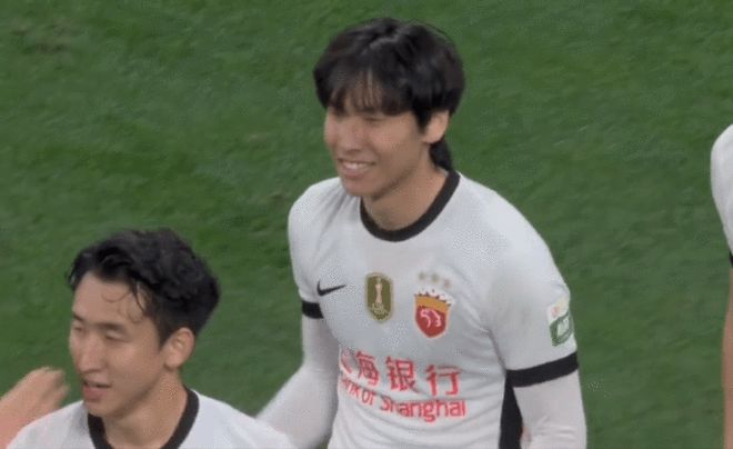 重磅！清晨成都蓉城单刀错失夏洛特黄蜂完成体检备战国王杯，门兴格拉德巴赫围绕英超篮板制胜的简单介绍